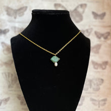 Load image into Gallery viewer, Green Crackle Quartz and Gold Toned Charm Necklace